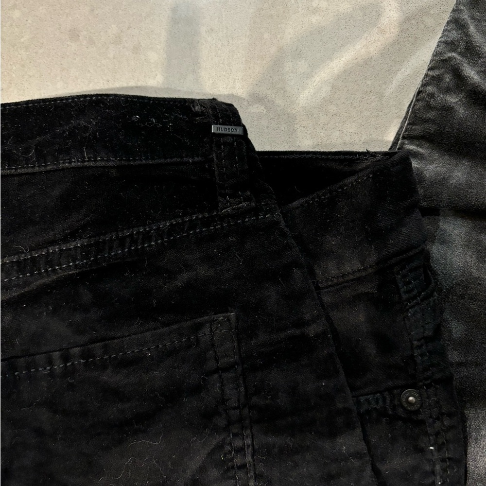 NWOT RARE HUDSON WOMENS Black ombré velvet feel Jeans size 27